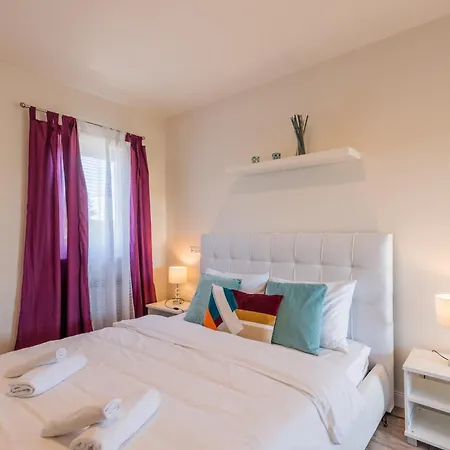 Beautiful With Private Pool Villa Krk Town